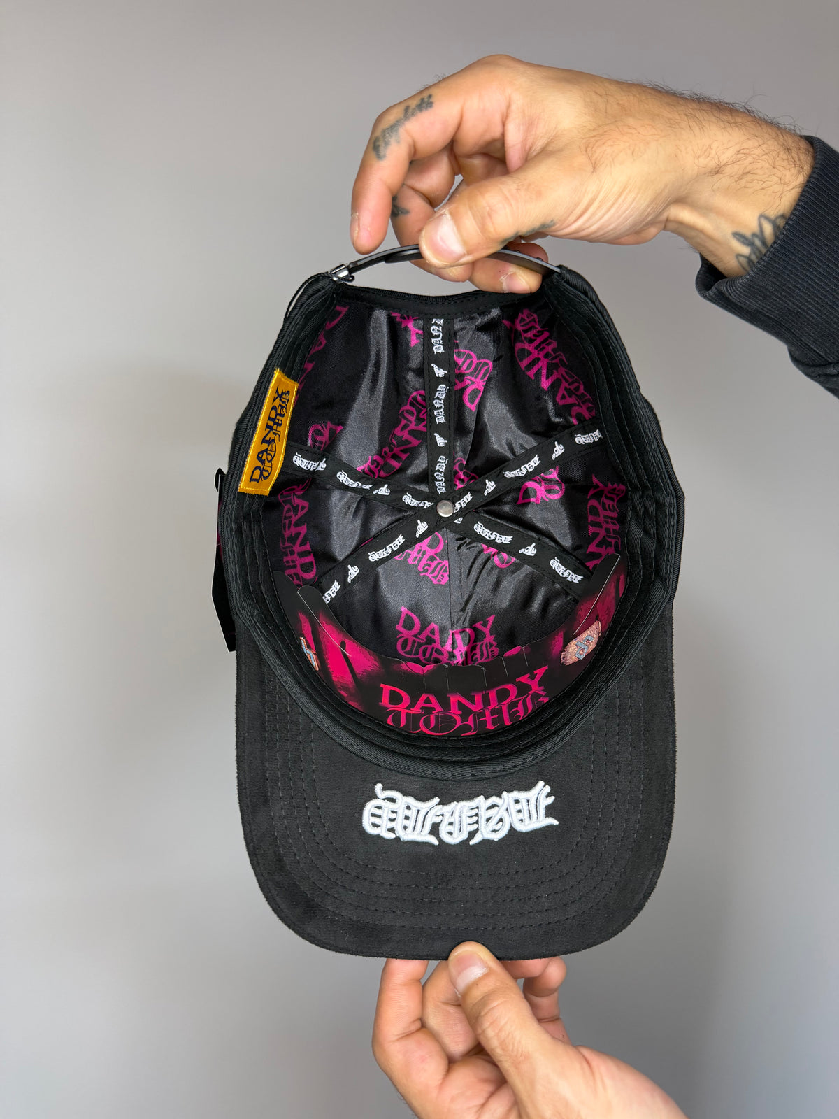 Dandy Hats X Tombochio